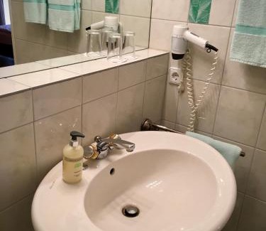 Kaiserswerth Bed & Breakfast | Hotel Kaiserswerth