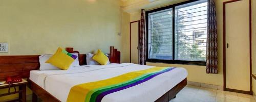 Daulatabad Hotel | Hotel Kala laxmi lodging