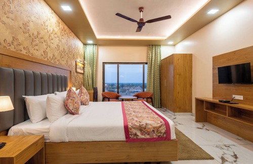 Pachpadra Hotel | Hotel Kaushal Regency - Pure Veg