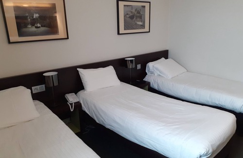 Athis-Mons Hotel | Hotel Kyriad Orly Aéroport Athis Mons