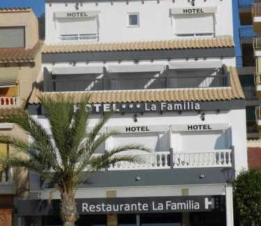 Coveta Fuma Hotel | Hotel La Familia