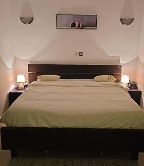 Brazzaville Hotel | Hotel La Roche