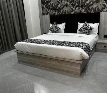 Taj Ganj Hotel | Hotel La Serene