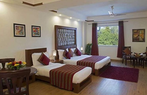 Patel Nagar Hotel | Hotel Lalsons Continental