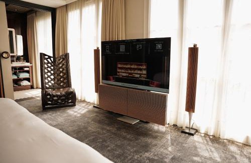 Quartier Sainte-Avoye Hotel | Hotel Les Bains Paris