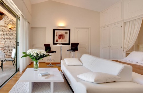 Gordes Hotel | Hotel Les Bories & Spa