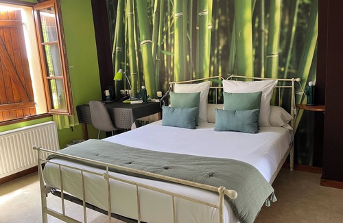 Sceaux-sur-Huisne Hotel | Hotel Les Confins du Perche