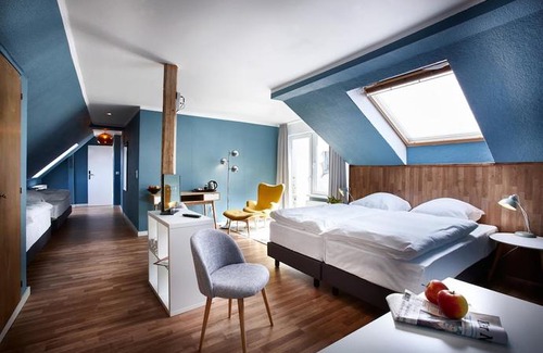 Vorstadt Hotel | Hotel Liegeplatz 13 Kiel by Premiere Classe