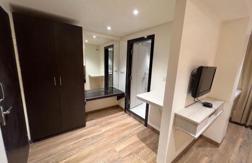 Bhopal House | Hotel M R Homes