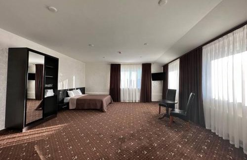 Vinnytsya Hotel | Hotel Merry Club