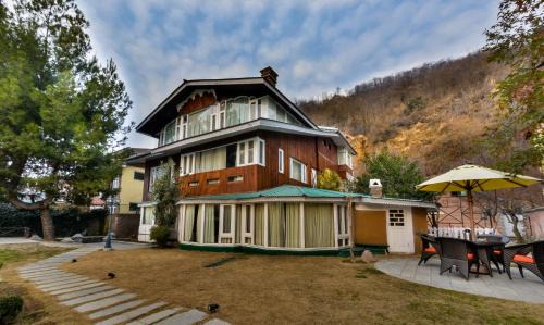 Brein Hotel | HOTEL METROPOLIS SRINAGAR