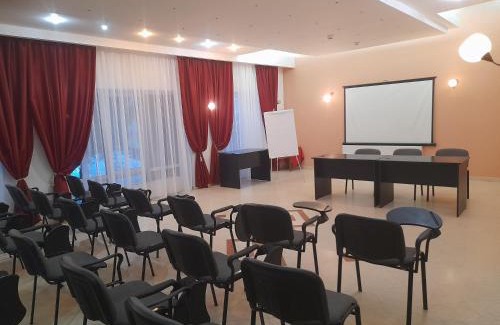 Rasnov Hotel | Hotel Miraj - Restaurant & Sauna & Biliard