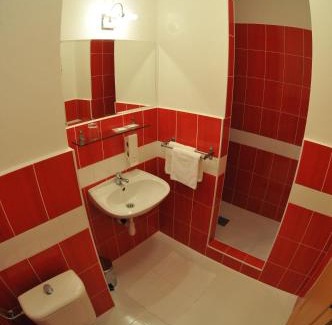 Ruzinov Hotel | Hotel Modena