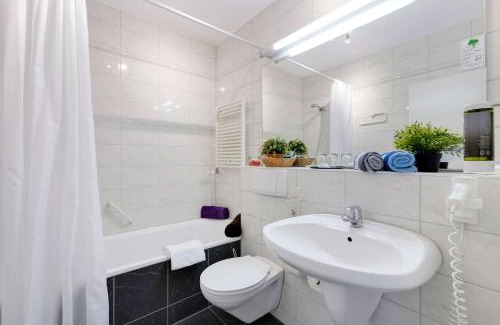 Neu-Isenburg Apartment | Hotel Montago- Dein großes Zimmer mit hervorragender Infrastruktur