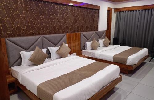 Chandkheda Hotel | Hotel Moonlight,Ahmedabad