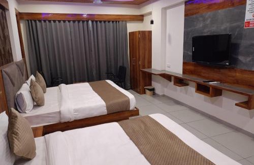 Chandkheda Hotel | Hotel Moonlight,Ahmedabad