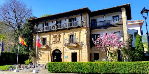 Santillana del Mar Hotel | Hotel Museo Los Infantes