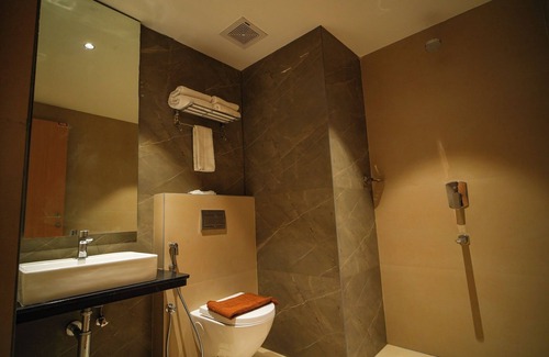 Palani Hotel | Hotel Nakshathra - A Royal Stay