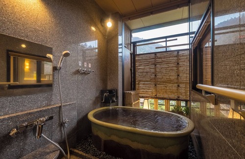 Hakone Hot Springs House | Hotel Nanpuso