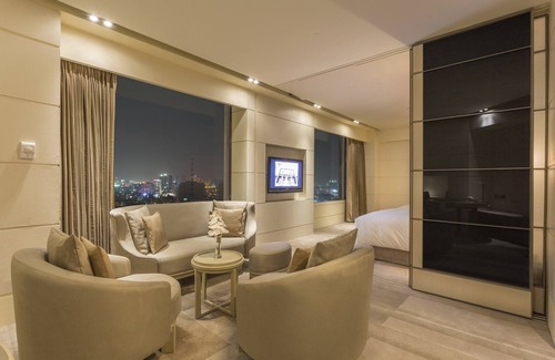 District 1 Hotel | Hotel Nikko Saigon
