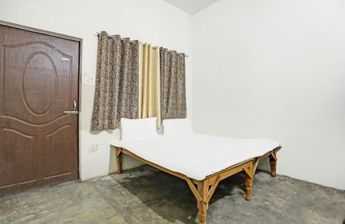 Dhampur Hotel | Hotel O Brothers