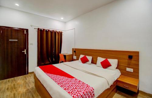Sualkuchi Hotel | Hotel O Hill View Residency near ACA Stadium