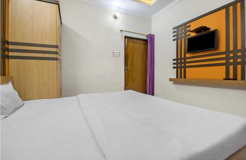 Vizianagaram Hotel | Hotel O Three Lamps Junction Vizianagaram
