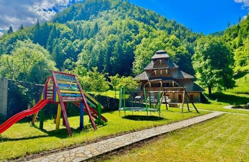 Kaludra House | Hotel Oka i Po