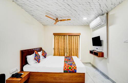 Clover Park Hotel | Hotel Omkar & Lodging - phoenix market city