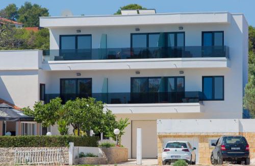 Necujam Hotel | Hotel Paradise Punta