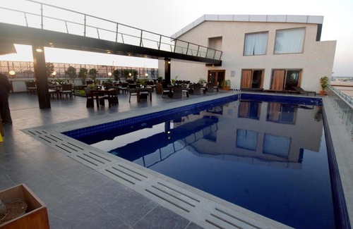 Clover Park Hotel | Hotel Parc Estique