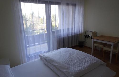 Trippstadt Bed & Breakfast | Hotel-Pension Schlossgarten