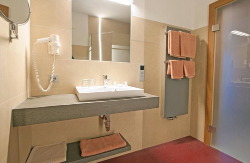 Hinterthal RV Rental | Hotel Pension Theresia - Double room Hochsailerblick or Selbhornblick