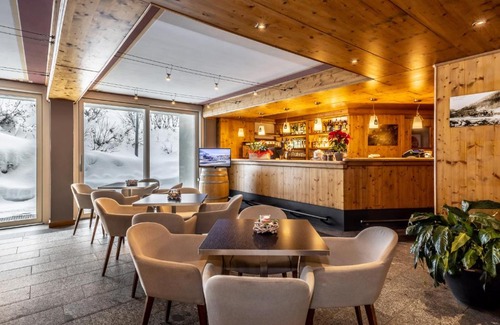 Passo del Tonale Hotel | Hotel Piandineve