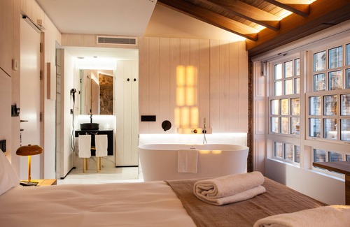 Santiago de Compostela Historic Centre Hotel | Hotel Plaza Obradoiro by Bossh! Hotels