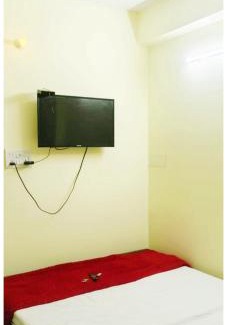 Kolkata Hotel | HOTEL PREMIUM PUJA Near Mandirpara JHEEL