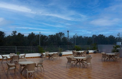 Dinanagar Hotel | Hotel President Park