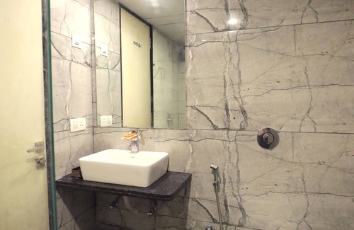 Surat Hotel | Hotel Privya Rooms and banquet Surat