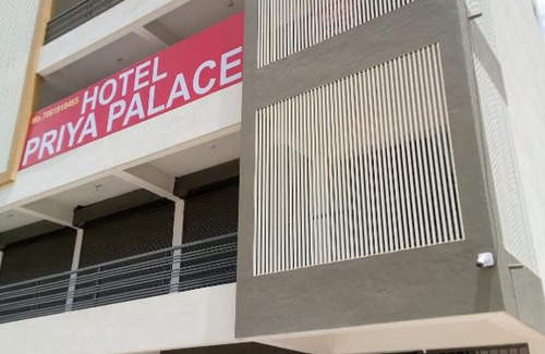 Modasa House | HOTEL PRIYA PALACE GUEST HOUSE