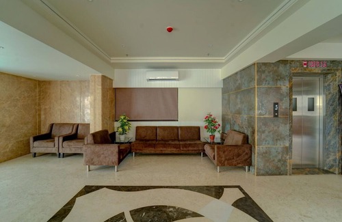 Vadodara Hotel | Hotel Raajpath