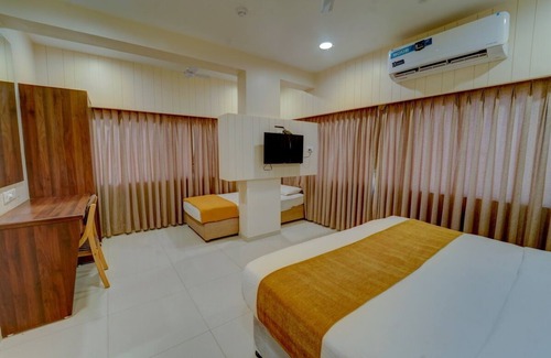 Vadodara Hotel | Hotel Raajpath