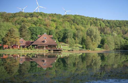 Rieden Hotel | Hotel-Restaurant Eifeler Seehütte