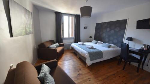 Octon Hotel | Hotel Restaurant La Calade