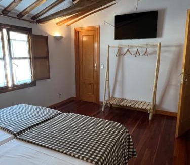 Enciso Hotel | Hotel - Restaurante La Posada de Santa Rita