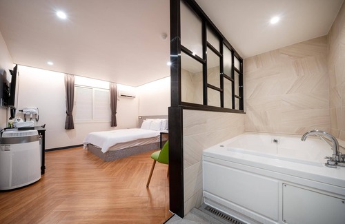 Dong-Gu Hotel | Hotel Ribero in Chungjang-ro Gwangju