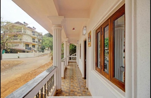 Arpora House | Hotel River Front