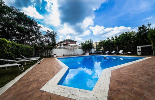 Torre Angela Hotel | Hotel Roma Tor Vergata