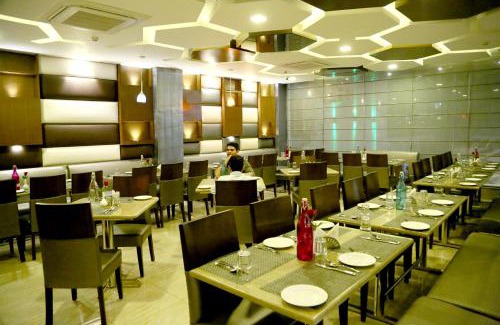 Zirakpur Hotel | Hotel S C Residency