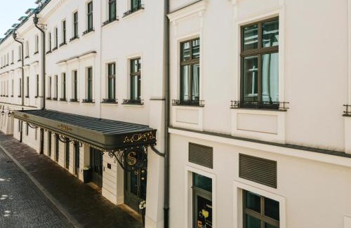Stare Miasto Hotel | Hotel Saski Krakow Curio Collection by Hilton