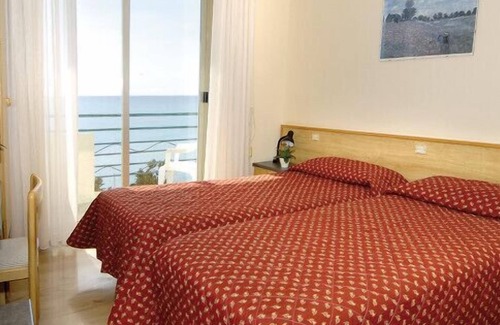 Ospedaletti Hotel | Hotel Savoia